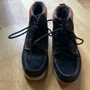 Levi’s high top black boots size 2